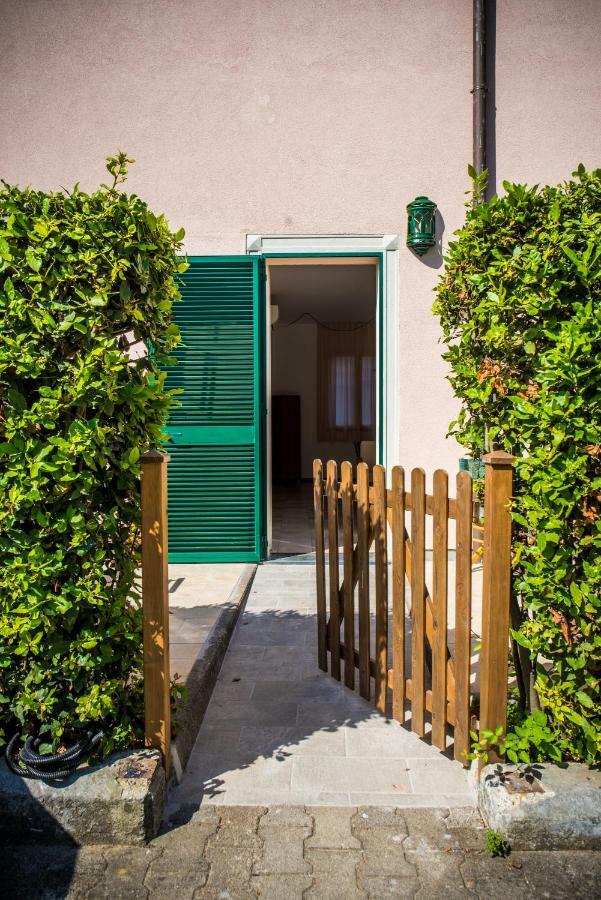 Riviera Residence Marina di Pietrasanta Exterior foto